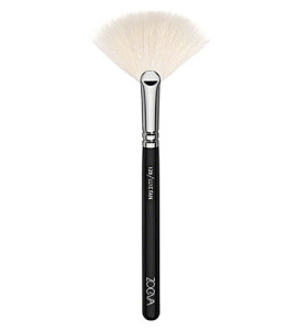 Zoeva fan brush